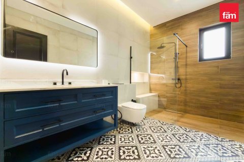 Villa in Al Barsha, Dubai 5 bedrooms, 997 sq.m. № 76910 - photo 13