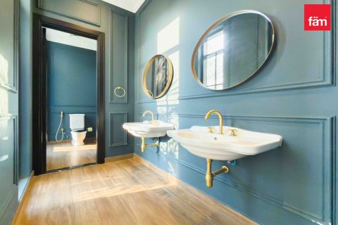 Villa in Al Barsha, Dubai 5 bedrooms, 997 sq.m. № 76910 - photo 4