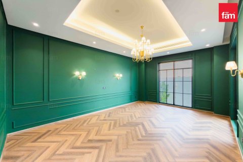 Villa in Al Barsha, Dubai 5 bedrooms, 997 sq.m. № 76910 - photo 10