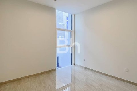 Villa en Dubai Sports City, Dubai, 4 dormitorios, 271 m², № 24273 - foto 5