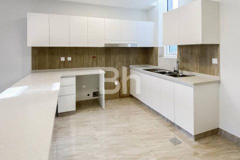 Villa en Dubai Sports City, Dubai, 4 dormitorios, 271 m², № 24273 - foto 9