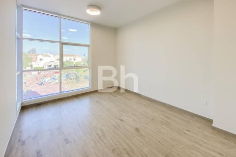 Villa en Dubai Sports City, Dubai, 4 dormitorios, 271 m², № 24273 - foto 8