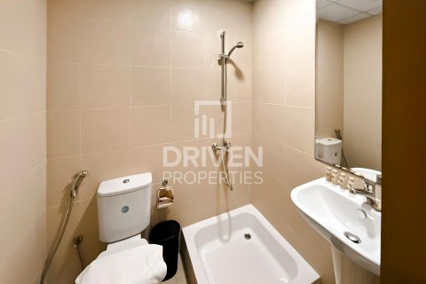 Купить квартиру в Bellevue Towers, Даунтаун Дубай (Даунтаун Бурдж Дубай), Дубай: 2 спальни, 119м², № 86334 - фото 4