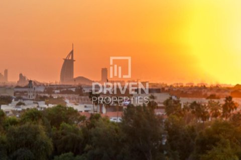 Квартира в Аль-Васле, Дубай, 2 спальни, 147м², № 86335