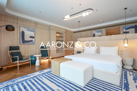 Penthouse in Dubai Marina, Dubai 5 bedrooms, 813 sq.m. № 89834 - photo 13