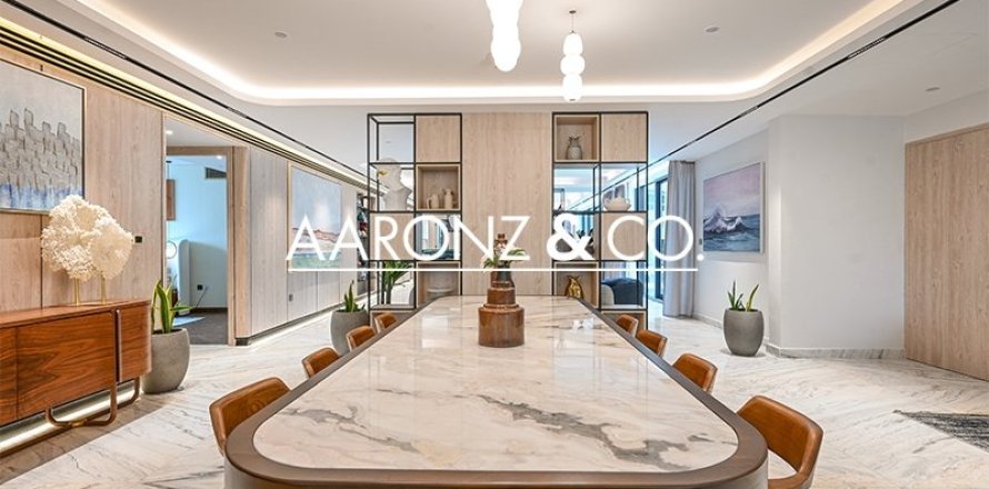 Penthouse in Dubai Marina, Dubai 5 bedrooms, 813 sq.m. № 89834