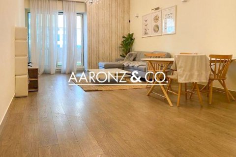 شقة في أبراج بحيرة جميرا, دبي 2 غرف نوم, 212 م² رقم 89836 - صورة 3