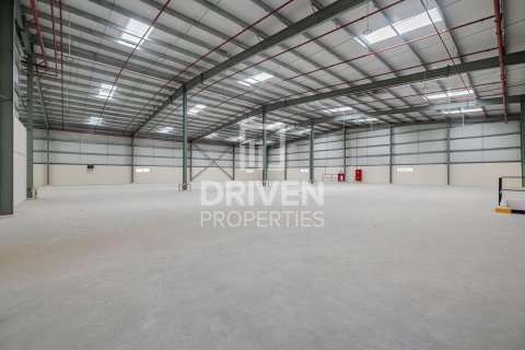 Warehouse in Jebel Ali, Dubai 82247 sq.m. № 89838