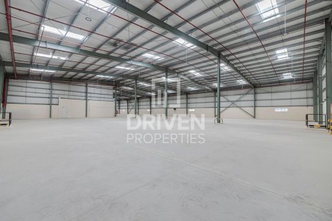Warehouse in Jebel Ali, Dubai 82247 sq.m. № 89838 - photo 4