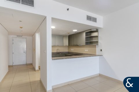 Apartment in Jumeirah Lake Towers, Dubai 1 bedroom, 115 sq.m. № 74589 - photo 5