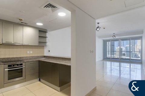 Apartment in Jumeirah Lake Towers, Dubai 1 bedroom, 115 sq.m. № 74589 - photo 1