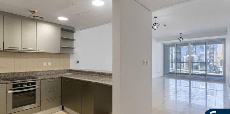 Apartment in Jumeirah Lake Towers, Dubai 1 bedroom, 115 sq.m. № 74589
