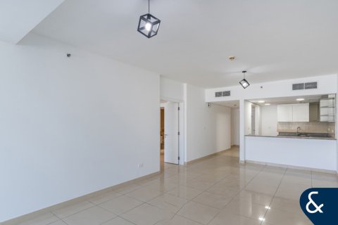 Apartment in Jumeirah Lake Towers, Dubai 1 bedroom, 115 sq.m. № 74589 - photo 7