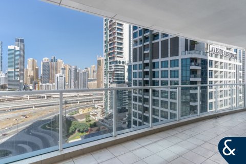 Apartment in Jumeirah Lake Towers, Dubai 1 bedroom, 115 sq.m. № 74589 - photo 2