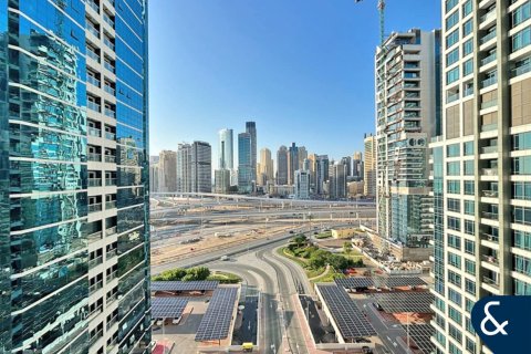Apartment in Jumeirah Lake Towers, Dubai 1 bedroom, 115 sq.m. № 74589 - photo 17
