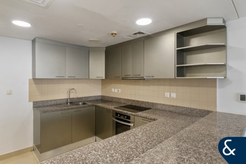 Apartment in Jumeirah Lake Towers, Dubai 1 bedroom, 115 sq.m. № 74589 - photo 8