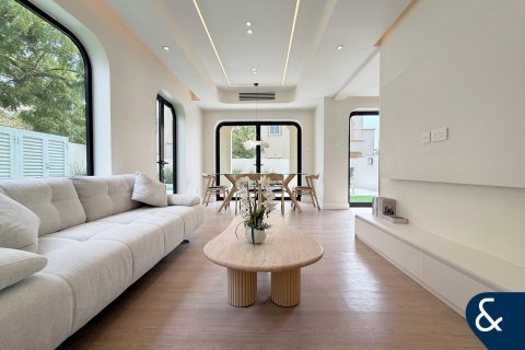 Villa à Springs 12, The Springs, Dubai, 3 chambres, 167 m², № 74587 - photo 1