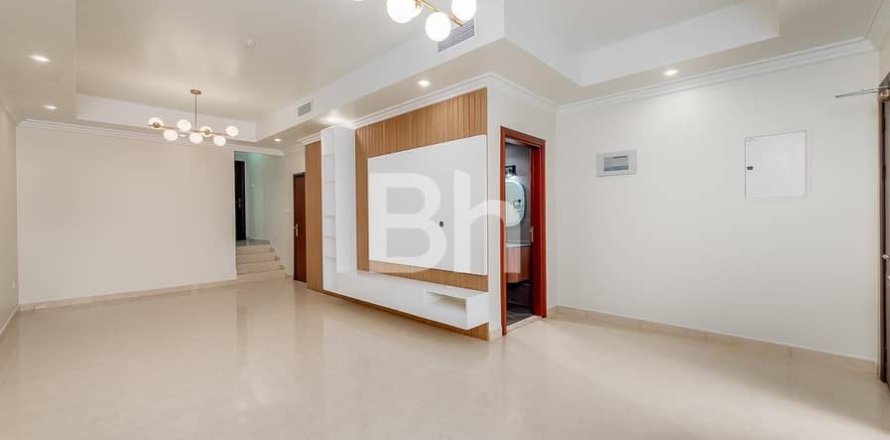 Villa in Jumeirah Village Circle, Dubai 3 bedrooms, 135 sq.m. № 57888