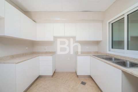 Villa in Jumeirah Village Circle, Dubai 3 bedrooms, 135 sq.m. № 57888 - photo 11