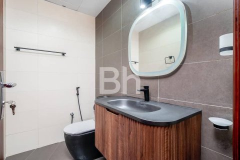 Villa in Jumeirah Village Circle, Dubai 3 bedrooms, 135 sq.m. № 57888 - photo 8