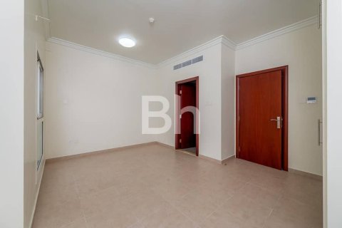 Villa in Jumeirah Village Circle, Dubai 3 bedrooms, 135 sq.m. № 57888 - photo 10