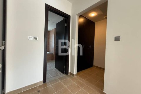 Villa in Jumeirah Village Triangle, Dubai 2 bedrooms, 698 sq.m. № 57891 - photo 6