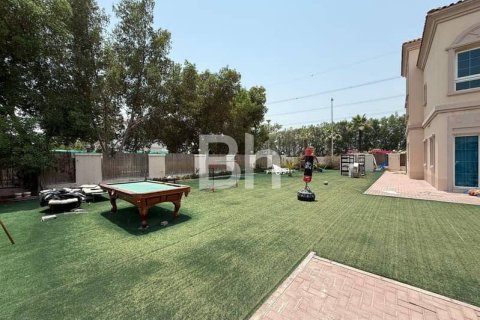 Villa in Jumeirah Village Triangle, Dubai 2 bedrooms, 698 sq.m. № 57891 - photo 30