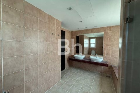 Villa in Jumeirah Village Triangle, Dubai 2 bedrooms, 698 sq.m. № 57891 - photo 11