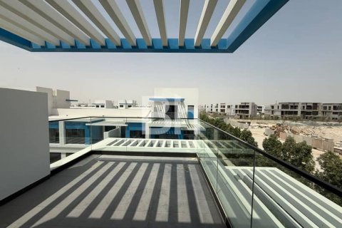 Villa in Damac Lagoons, Dubai 5 bedrooms, 220 sq.m. № 57893 - photo 29