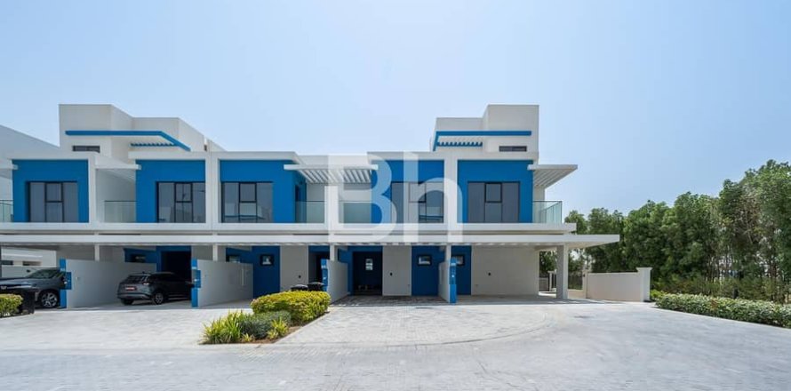 Villa in Damac Lagoons, Dubai 5 bedrooms, 220 sq.m. № 57893