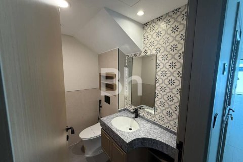 Villa in Damac Lagoons, Dubai 5 bedrooms, 220 sq.m. № 57893 - photo 19