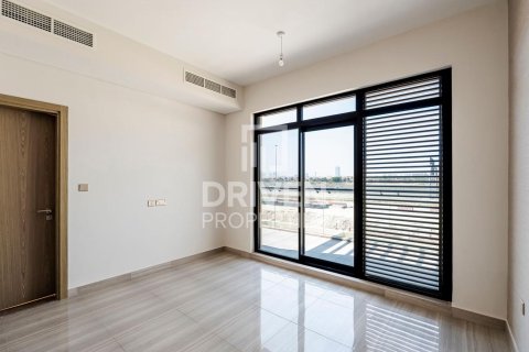 Снять в аренду таунхаус в DAMAC Hills (Akoya by DAMAC), Дубай: 4 спальни, 180м², № 20393 - фото 5