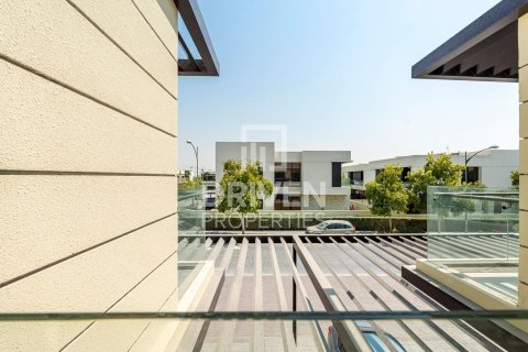 Снять в аренду таунхаус в DAMAC Hills (Akoya by DAMAC), Дубай: 4 спальни, 180м², № 20393 - фото 12