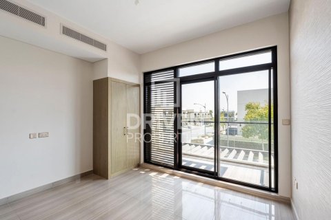 Снять в аренду таунхаус в DAMAC Hills (Akoya by DAMAC), Дубай: 4 спальни, 180м², № 20393 - фото 11
