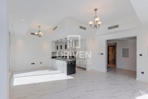 Adosado en District 11, Mohammed Bin Rashid City, Dubai, 4 dormitorios, 288 m², № 20402 - foto 1