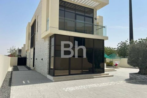 Villa in DAMAC Hills (Akoya by DAMAC), Dubai 5 bedrooms, 629 sq.m. № 21934 - photo 1