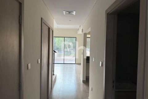 Townhouse in DAMAC Hills (Akoya by DAMAC), Dubai 4 bedrooms, 150 sq.m. № 21935 - photo 6