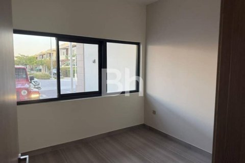 Townhouse in DAMAC Hills (Akoya by DAMAC), Dubai 4 bedrooms, 150 sq.m. № 21935 - photo 3