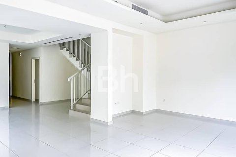Townhouse in DAMAC Hills (Akoya by DAMAC), Dubai 3 bedrooms, 251 sq.m. № 21936 - photo 6