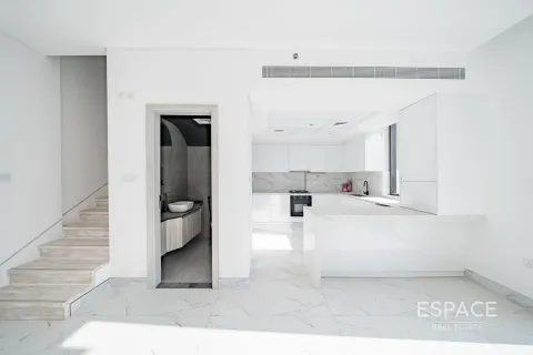 منزل ذو طابقين في دائرة قرية جميرا, دبي 2 غرف نوم, 144 م² رقم 61987 - صورة 2