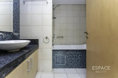 Снять в аренду квартиру в Пальме Джумейре, Дубай: 2 спальни, 145м², № 61991 - фото 8