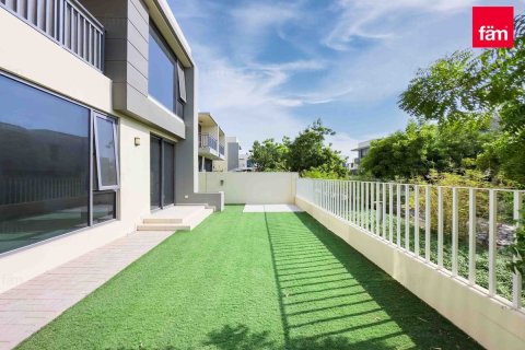 Villa in Dubai Hills Estate, Dubai 4 bedrooms, 271.4 sq.m. № 52292 - photo 3