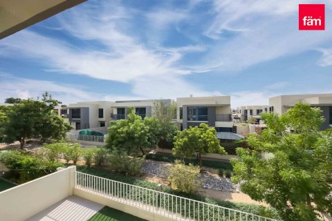 Villa in Dubai Hills Estate, Dubai 4 bedrooms, 271.4 sq.m. № 52292 - photo 8