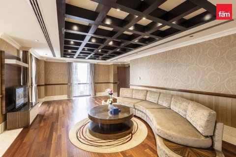Снять в аренду квартиру в Дубай Марине, Дубай: 4 спальни, 650.3м², № 18429 - фото 10