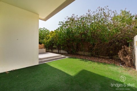 Villa en Dubai Hills Estate, Dubai, 5 dormitorios, 254 m², № 137720