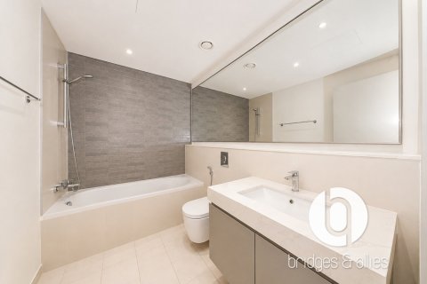 Appartement à EMAAR Beachfront, Dubai Harbour, Dubai, 2 chambres, 119 m², № 137719 - photo 3