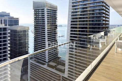 Apartamento en EMAAR Beachfront, Dubai Harbour, Dubai, 3 dormitorios, 178.19 m², № 136703 - foto 15