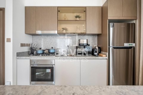 Apartamento en EMAAR Beachfront, Dubai Harbour, Dubai, 1 dormitorio, 85.1 m², № 136701 - foto 11
