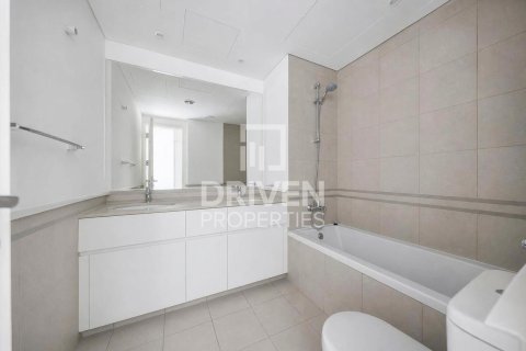 Apartment in Zahra Apartments, Town Square, Dubai 3 bedrooms, 130.81 sq.m. № 136713 - photo 13