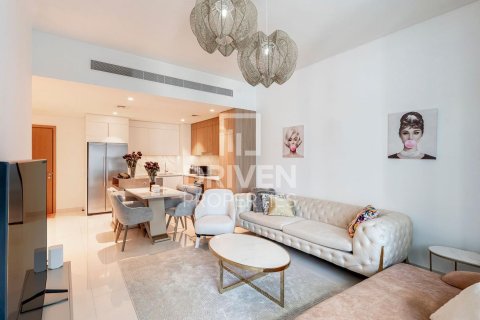 Appartement à EMAAR Beachfront, Dubai Harbour, Dubai, 2 chambres, 106.19 m², № 136700 - photo 4